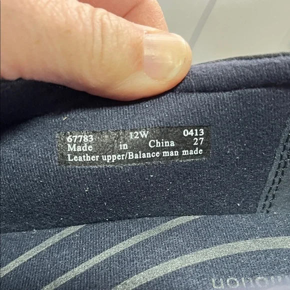 Clarks “in-motion” Women's Navy Blue Leather Loafers 12w 12 wide - Picture 14 of 14